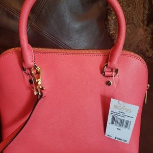 L👀k!! Micheal Kor Authentic purse